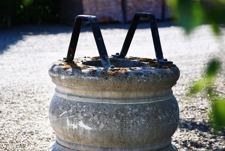 old french water well