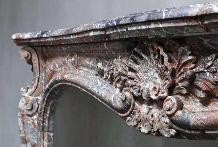 antique marble chimneypiece