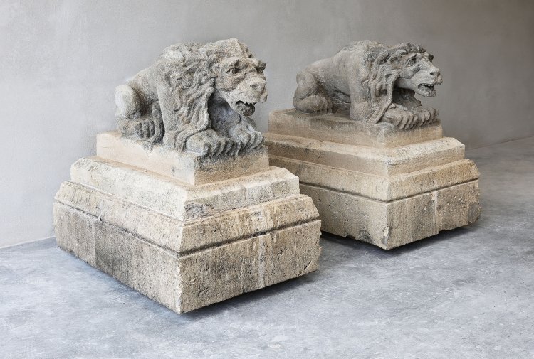 old french set of lions