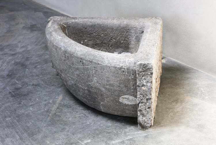 19th century wash basin