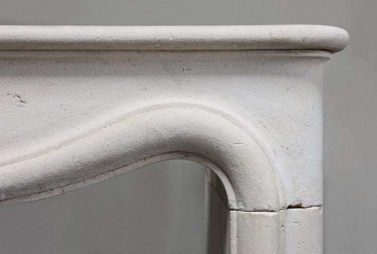 elegante chimney of french limestone