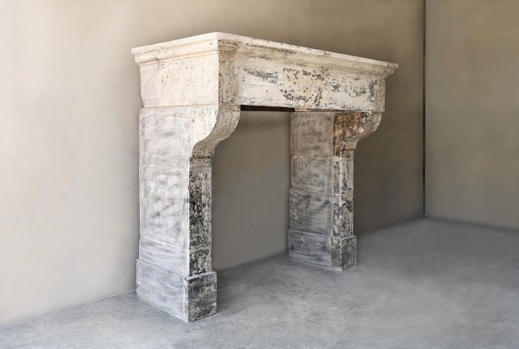 Campagnarde style fireplace