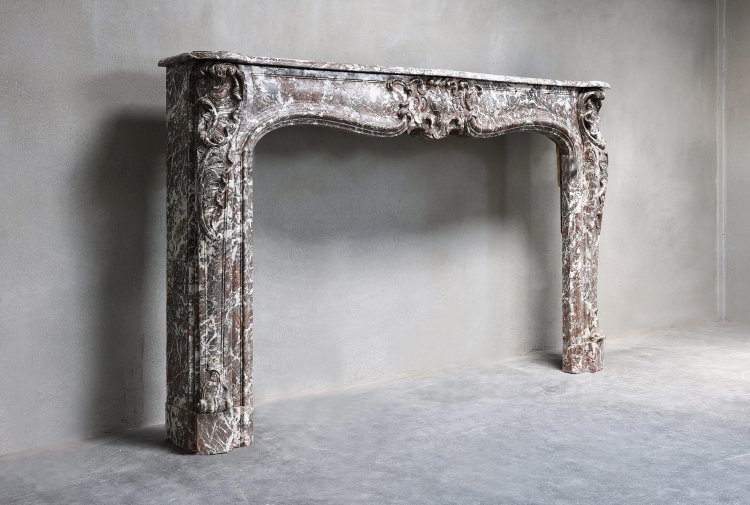 18th century mantle