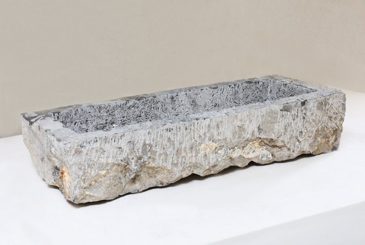 antique sink 