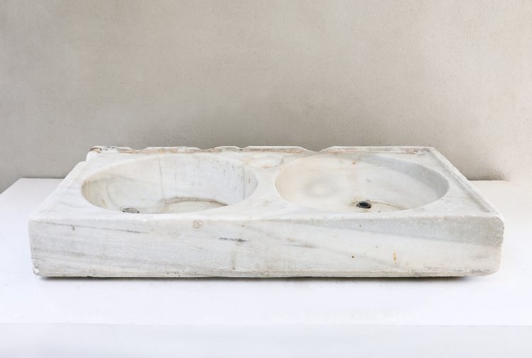 antique sink of Carrara marble