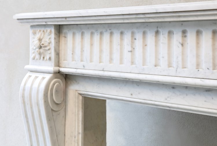 mantle of carrara marble