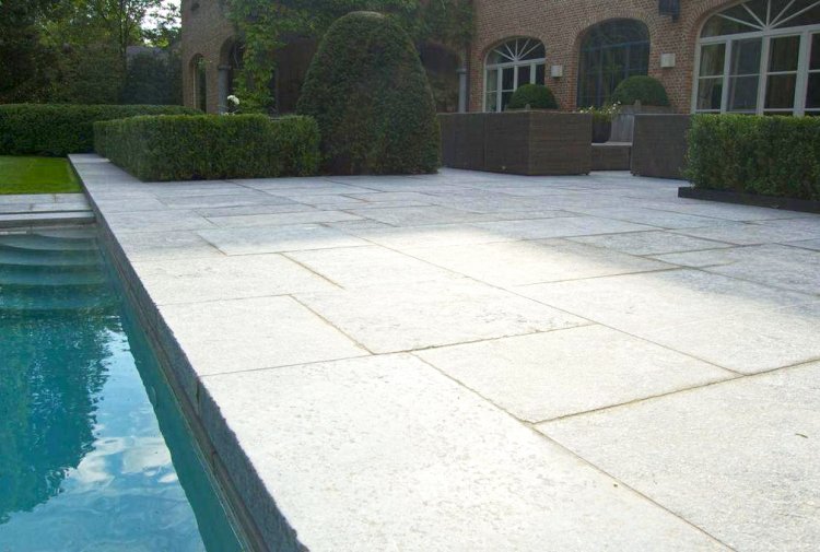 Terrace floors Belgian stone