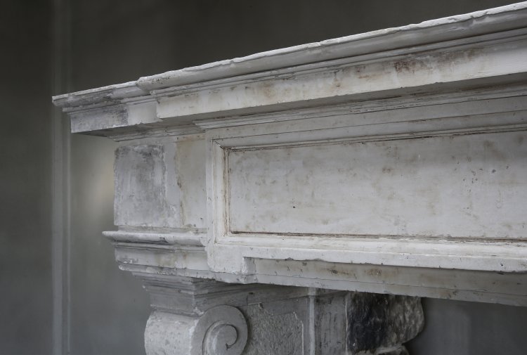 Mantel of french limestone