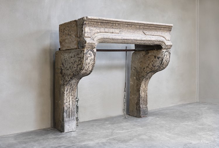 19th century mantle