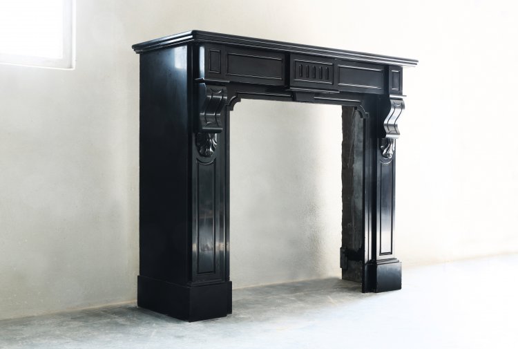 Noir de Mazy fireplace