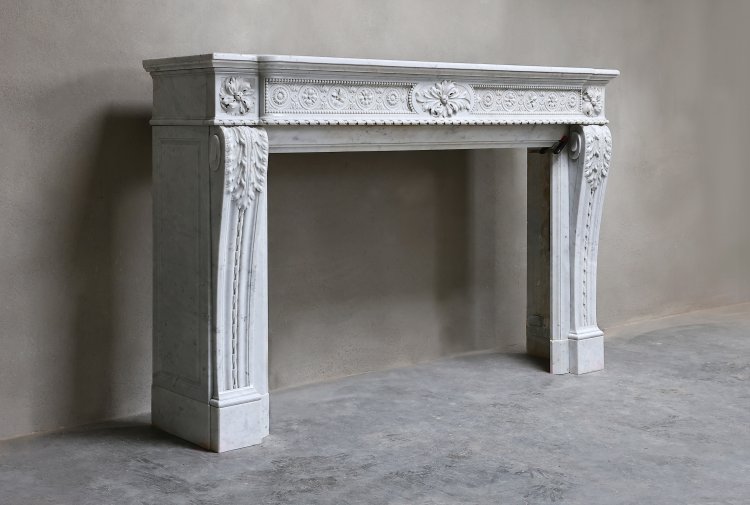 19th century mantle