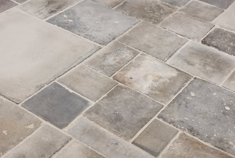 random sizes terracotta tiles