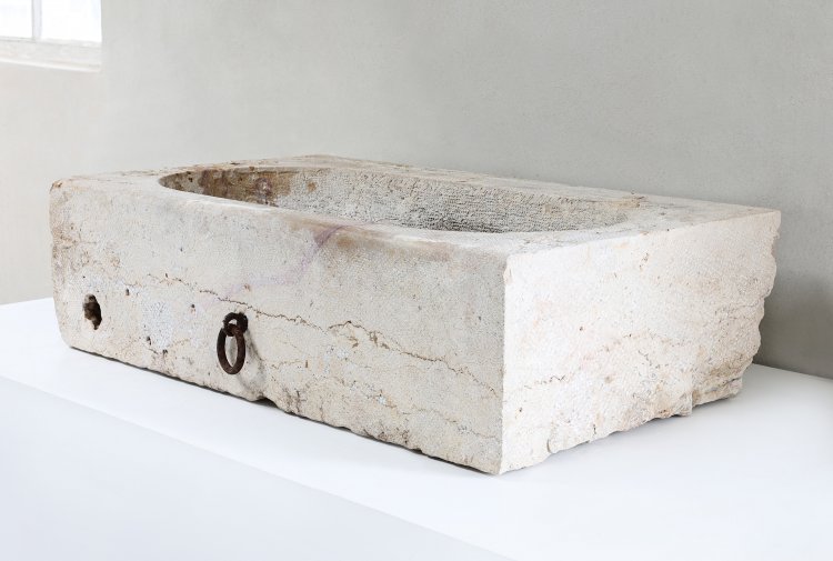 old sink of french limestone