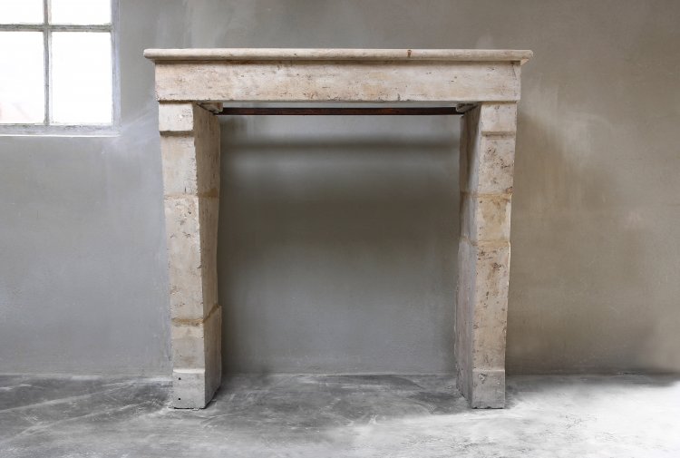 french limestone chimney from the 19th century