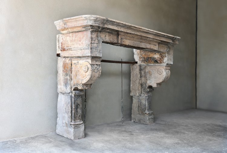 old french mantle