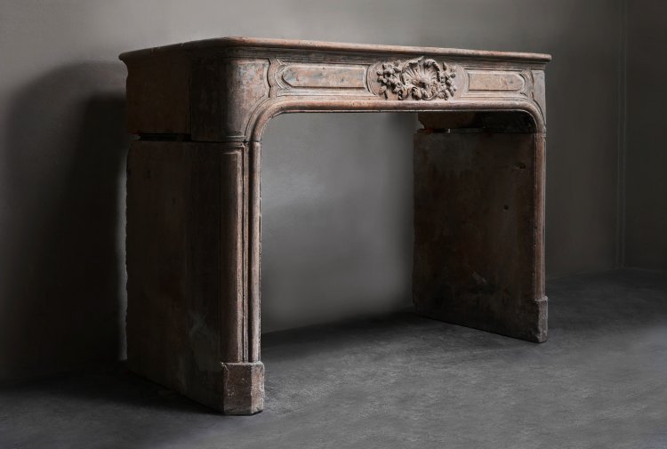 19th century mantle