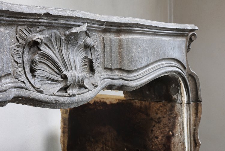 old french mantle