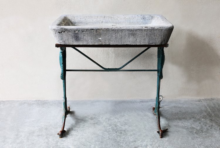 antique sink and chassis