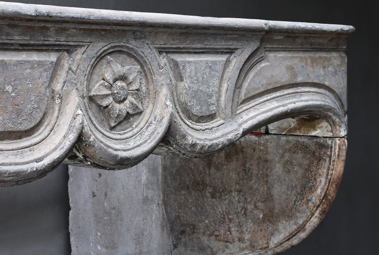 19th century mantle