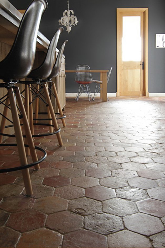 Hexagon on sale terracotta tile