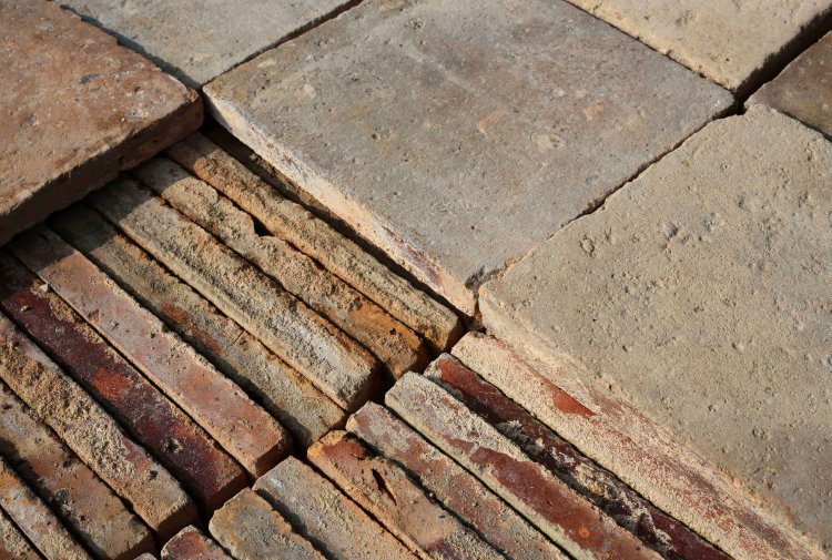 reclaimed terracotta tiles from France