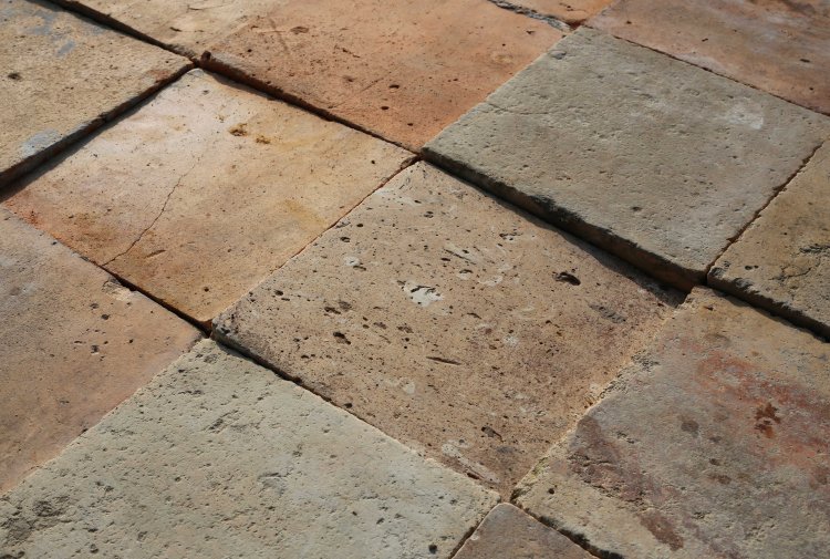 reclaimed terracotta in shades of yellow and white