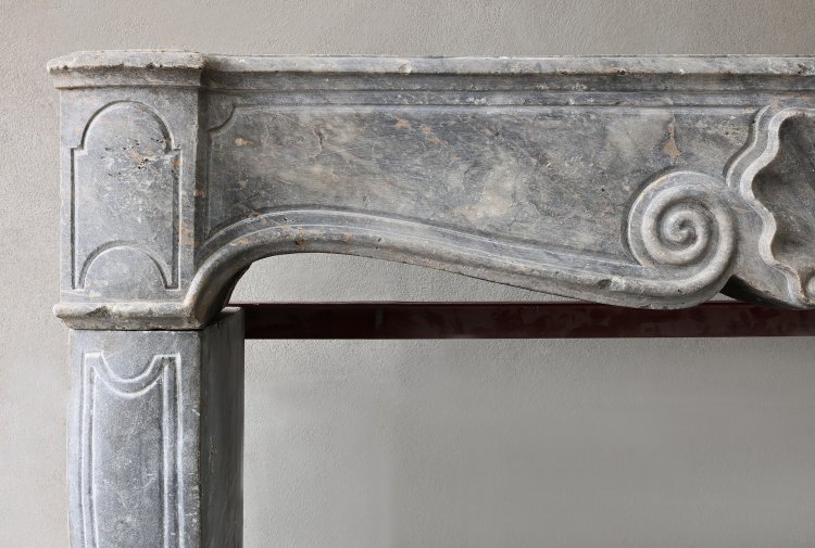 19th century mantle