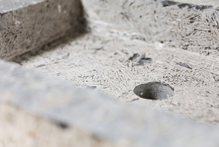old wash basin of belgian bluestone