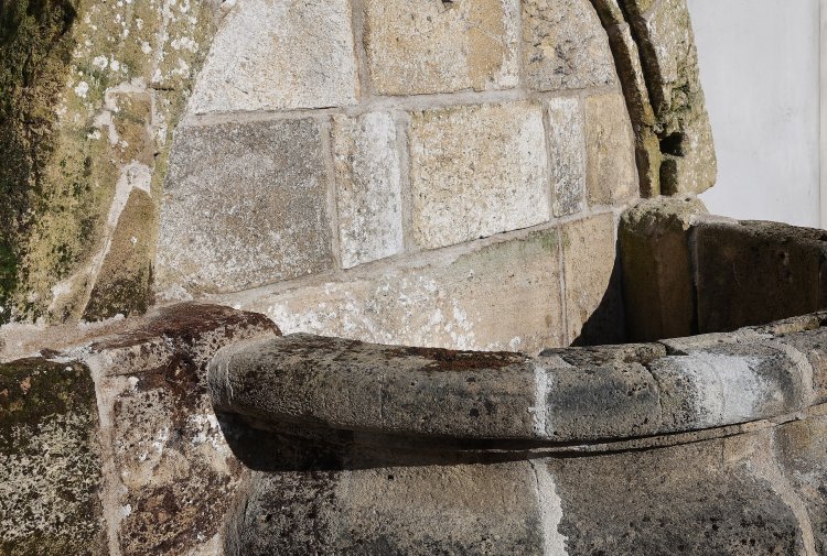 antique wall fountain